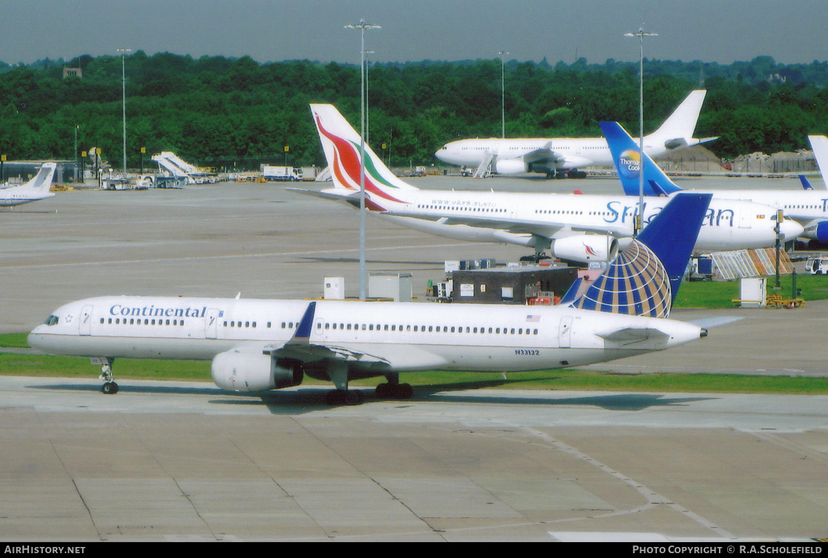 Aircraft Photo of N33132 | Boeing 757-224 | Continental Airlines | AirHistory.net #72876