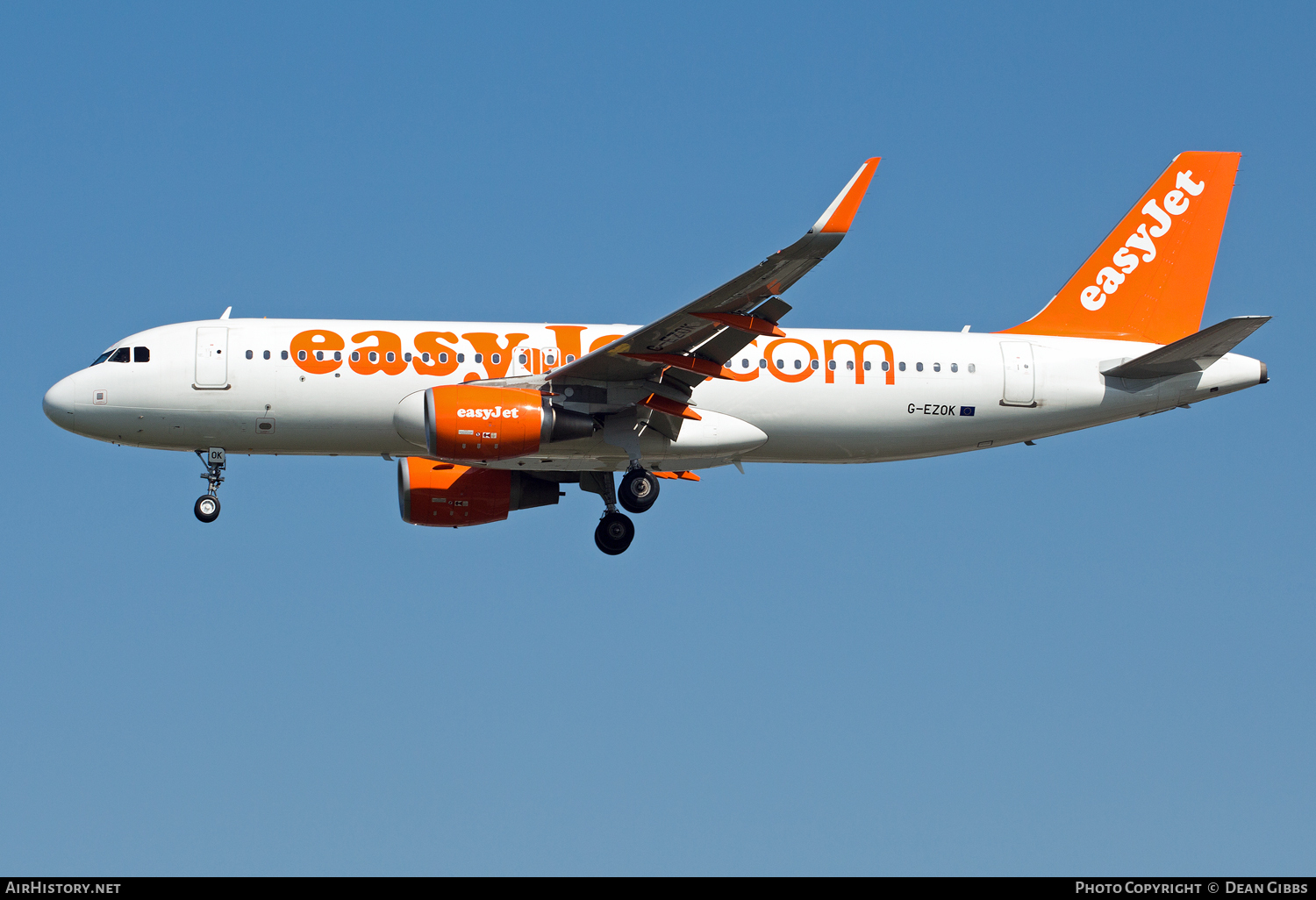 Aircraft Photo of G-EZOK | Airbus A320-214 | EasyJet | AirHistory.net #73012