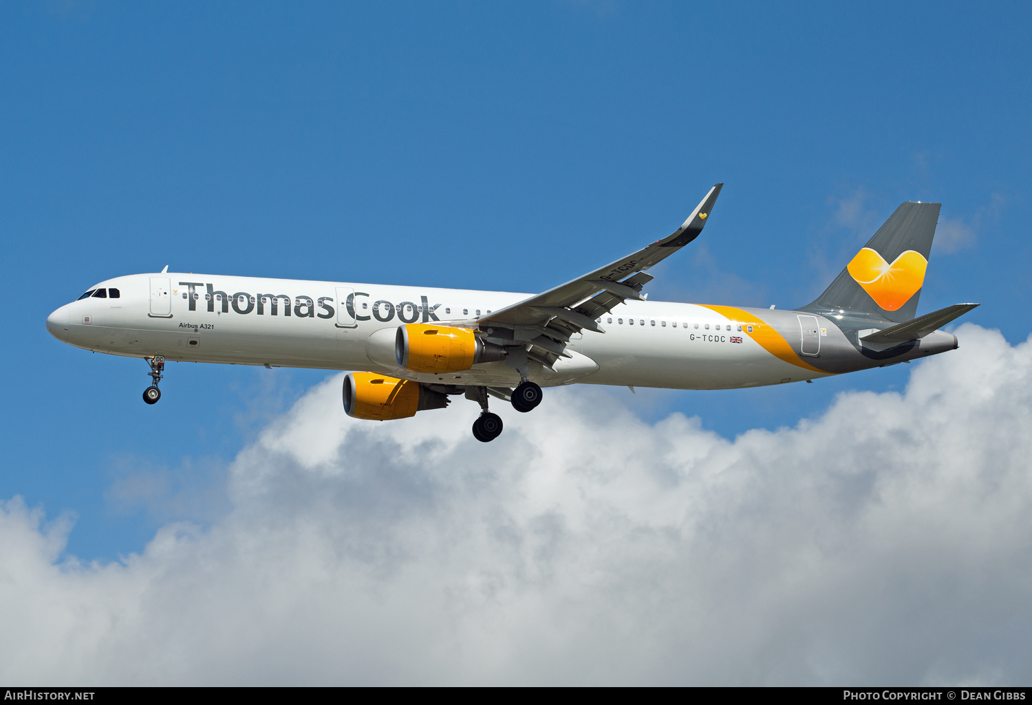 Aircraft Photo of G-TCDC | Airbus A321-211 | Thomas Cook Airlines | AirHistory.net #73131