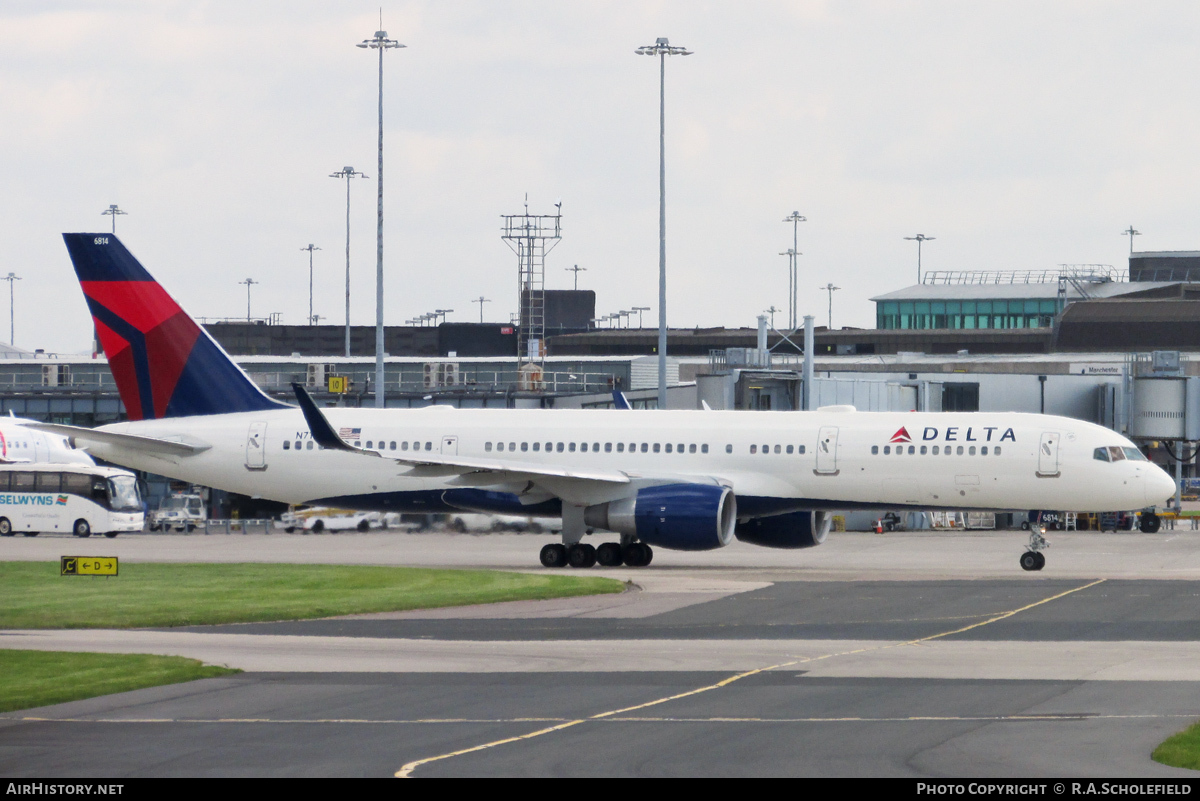 Aircraft Photo of N711ZX | Boeing 757-231 | Delta Air Lines | AirHistory.net #73135