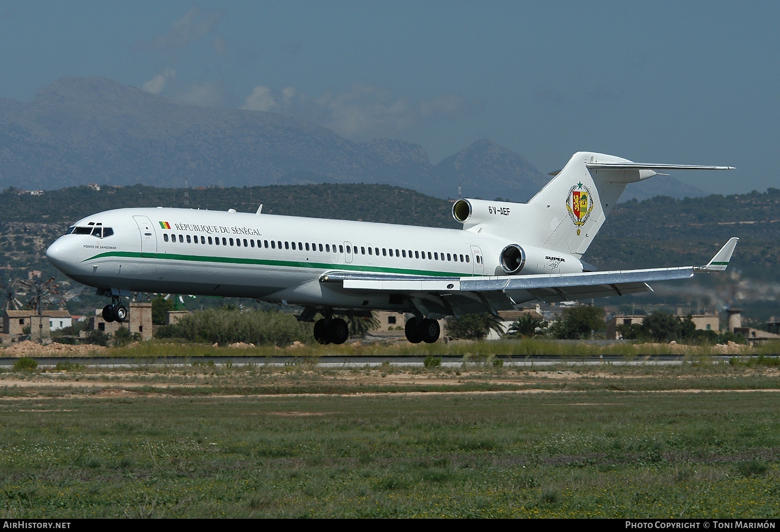 Aircraft Photo of 6V-AEF | Boeing 727-2M1/Adv(RE) Super 27 | République du Sénégal | AirHistory.net #73189