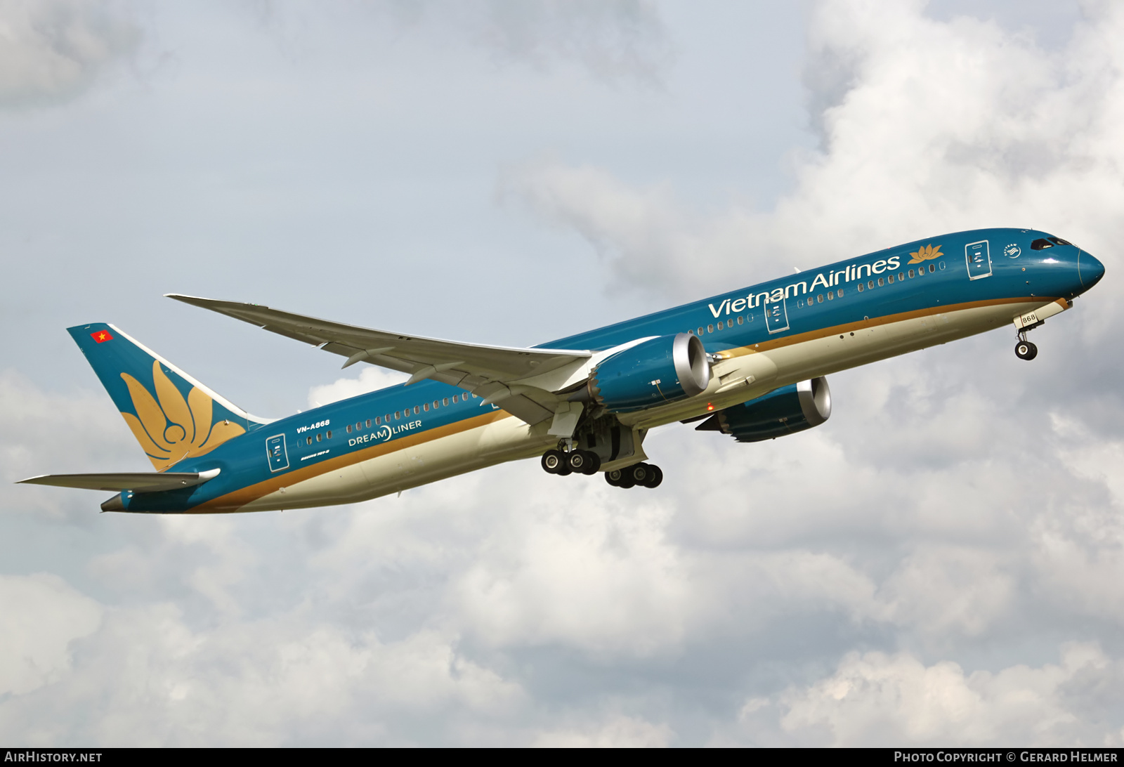 Aircraft Photo of VN-A868 | Boeing 787-9 Dreamliner | Vietnam Airlines | AirHistory.net #73249