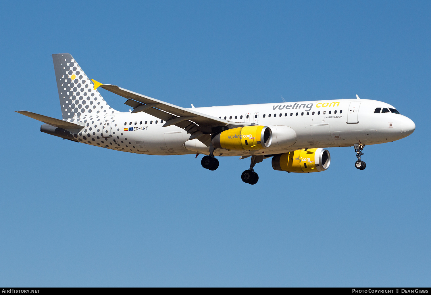 Aircraft Photo of EC-LRY | Airbus A320-232 | Vueling Airlines | AirHistory.net #73263