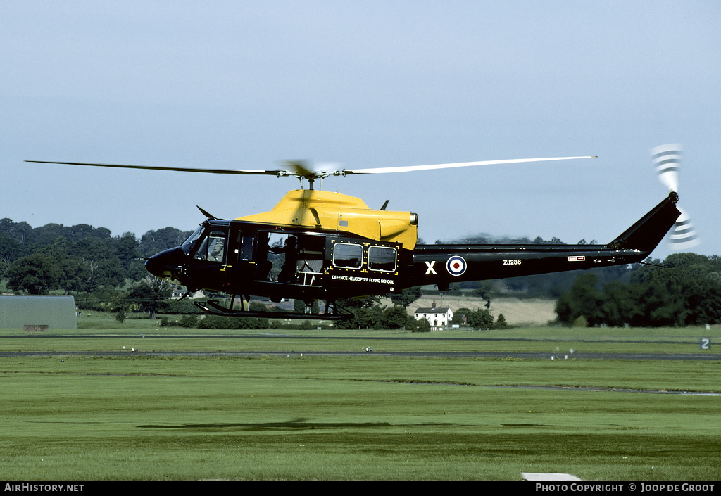 Aircraft Photo of ZJ236 | Bell 412EP Griffin HT1 | UK - Air Force | AirHistory.net #73402