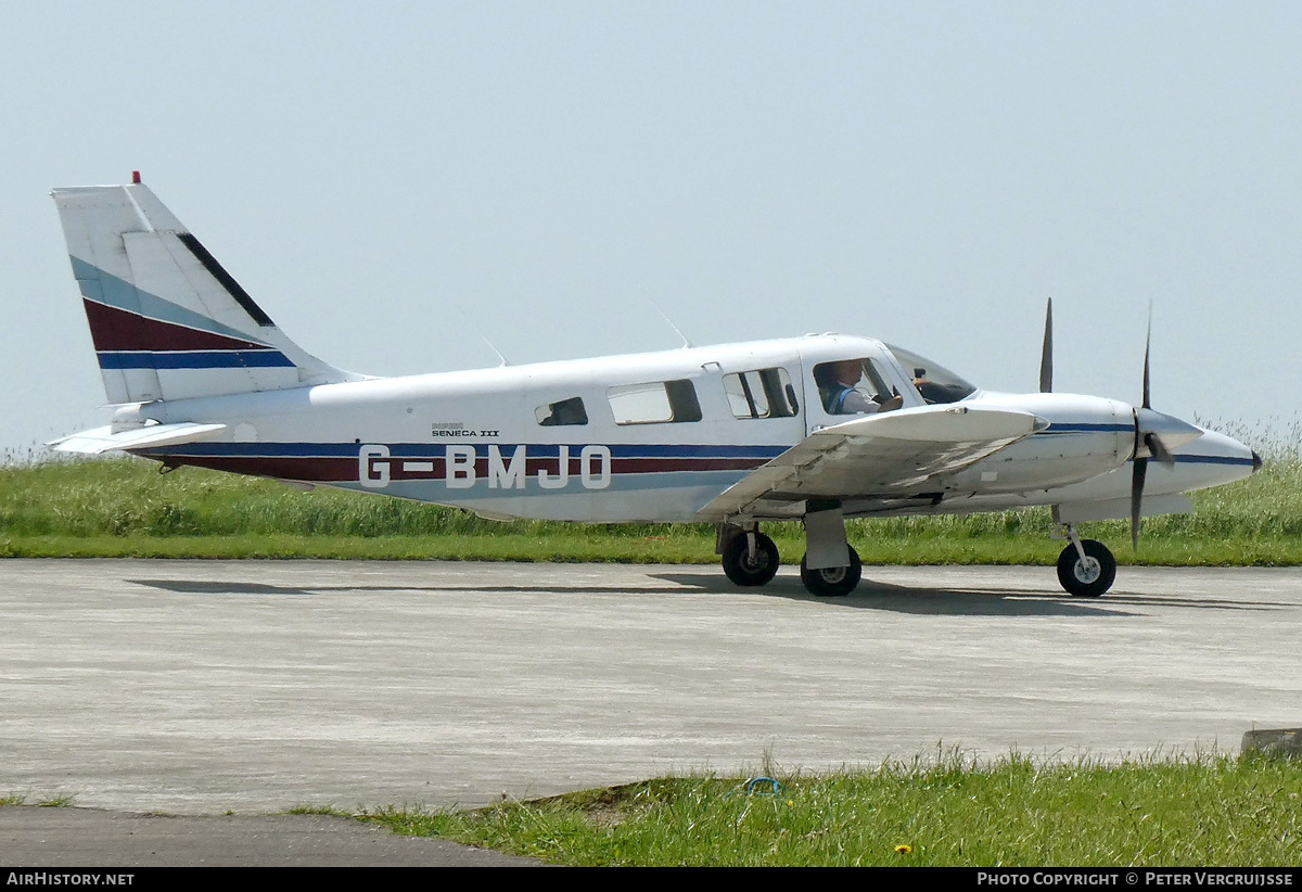 Aircraft Photo of G-BMJO | Piper PA-34-220T Seneca III | AirHistory.net #73434