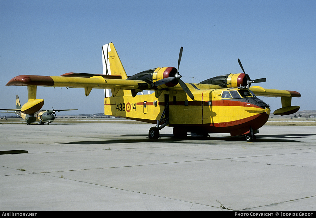 Aircraft Photo of UD13-14 | Canadair CL-215-III (CL-215-1A10) | Spain - Air Force | AirHistory.net #73445