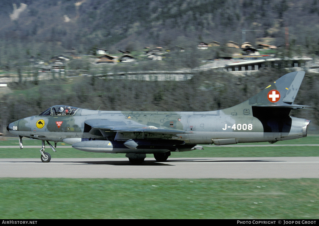 Aircraft Photo of J-4008 | Hawker Hunter F58 | Switzerland - Air Force | AirHistory.net #73526