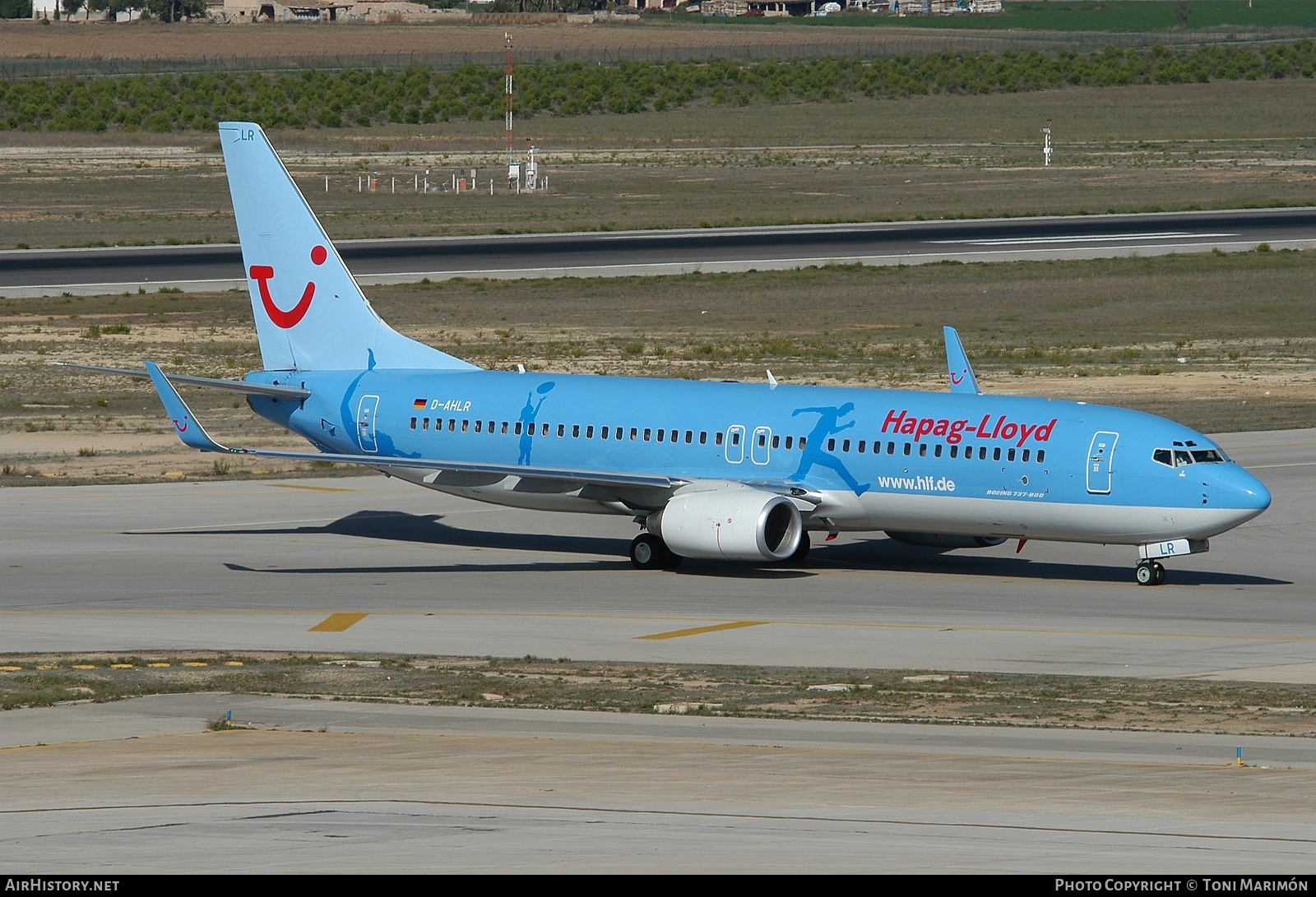 Aircraft Photo of D-AHLR | Boeing 737-8K5 | Hapag-Lloyd | AirHistory.net #73551