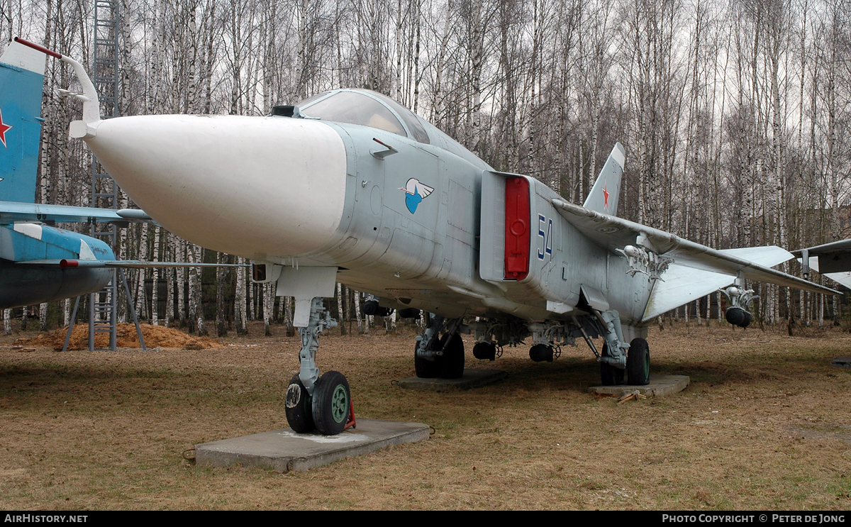 Aircraft Photo of 54 blue | Sukhoi Su-24 | Soviet Union - Air Force | AirHistory.net #73797