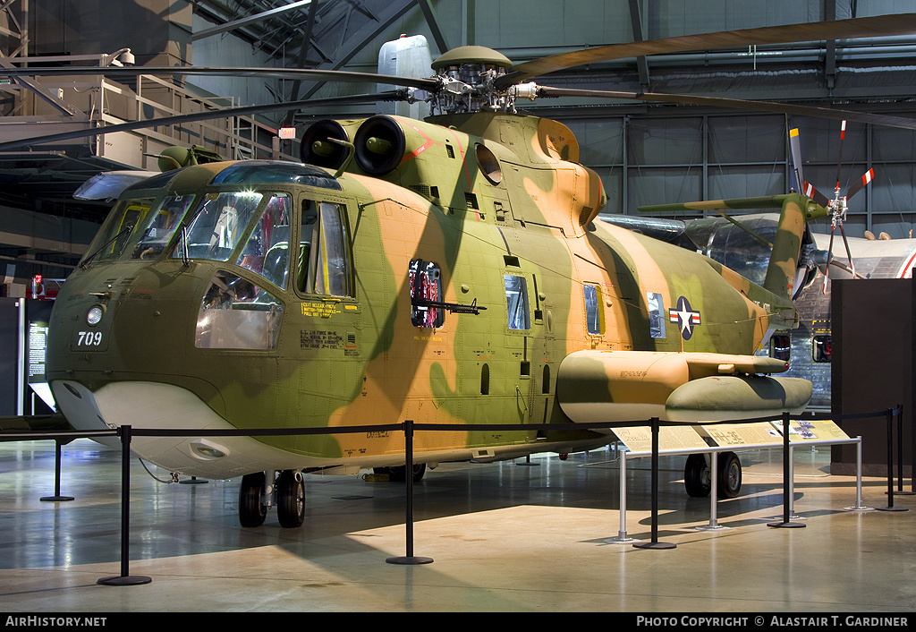 Aircraft Photo of 67-14709 | Sikorsky HH-3E Jolly Green Giant (S-61R) | USA - Air Force | AirHistory.net #73884