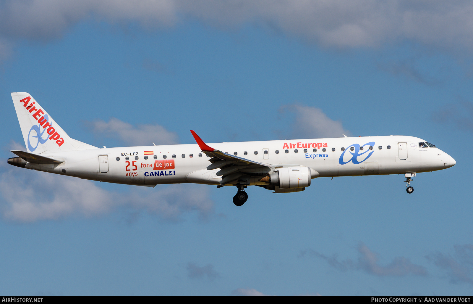 Aircraft Photo of EC-LFZ | Embraer 195LR (ERJ-190-200LR) | Air Europa Express | AirHistory.net #74142