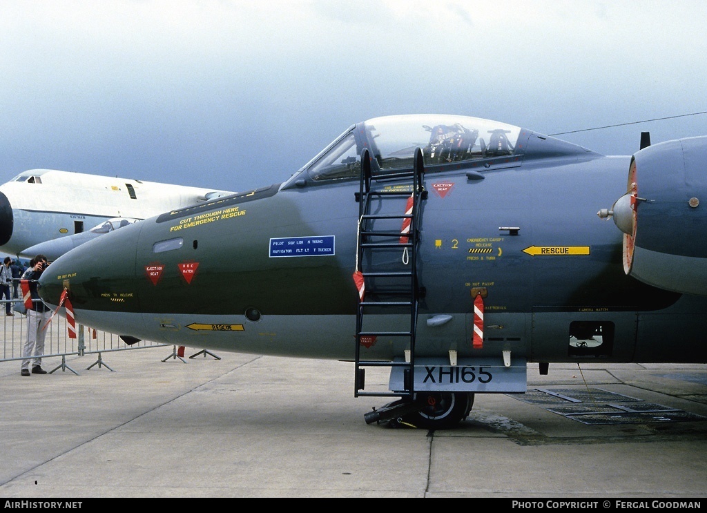 Aircraft Photo of XH165 | English Electric Canberra PR9 | UK - Air Force | AirHistory.net #74358
