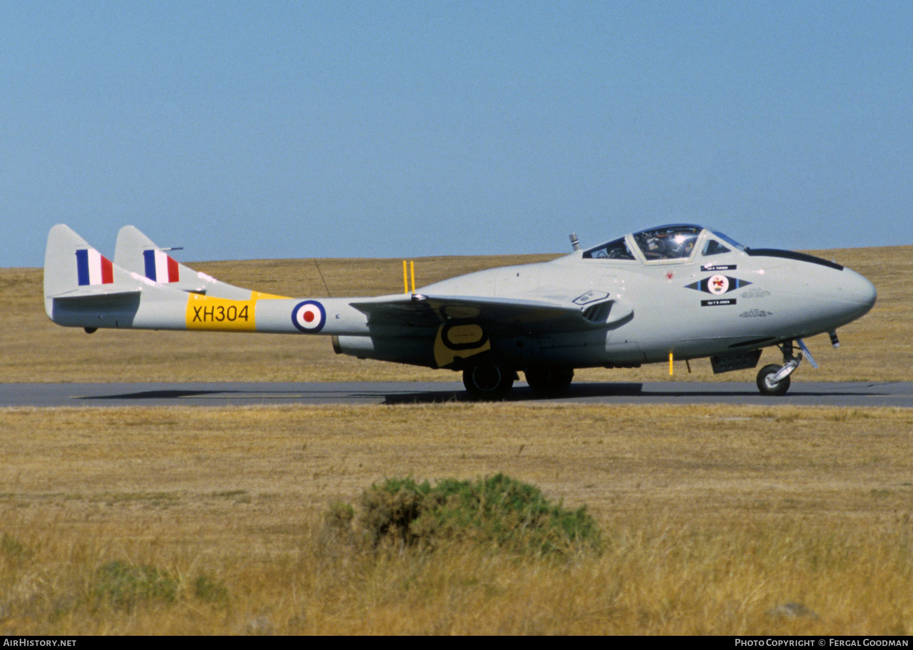 Aircraft Photo of XH304 | De Havilland D.H. 115 Vampire T11 | UK - Air Force | AirHistory.net #74361