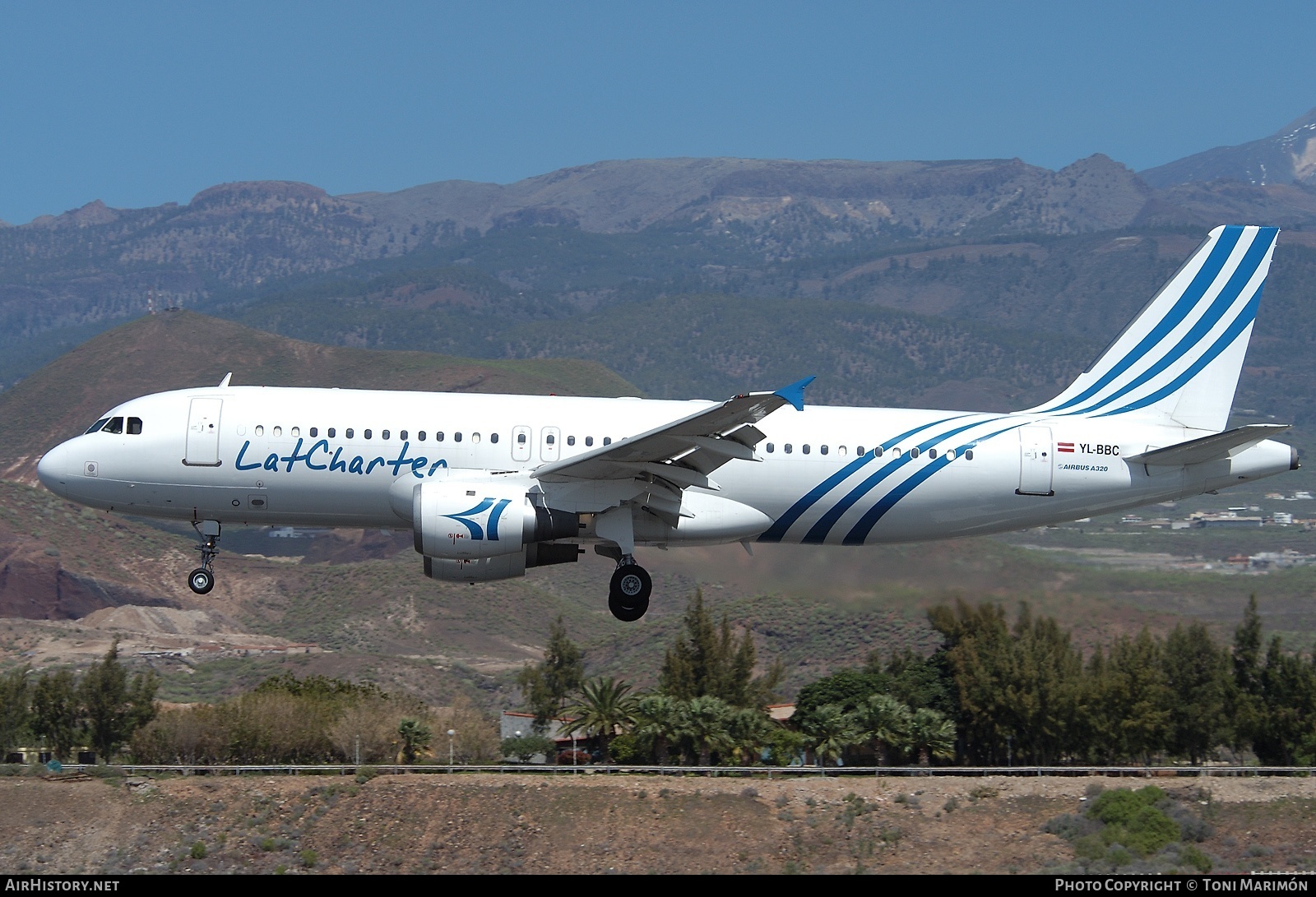 Aircraft Photo of YL-BBC | Airbus A320-211 | LatCharter Airlines | AirHistory.net #74443