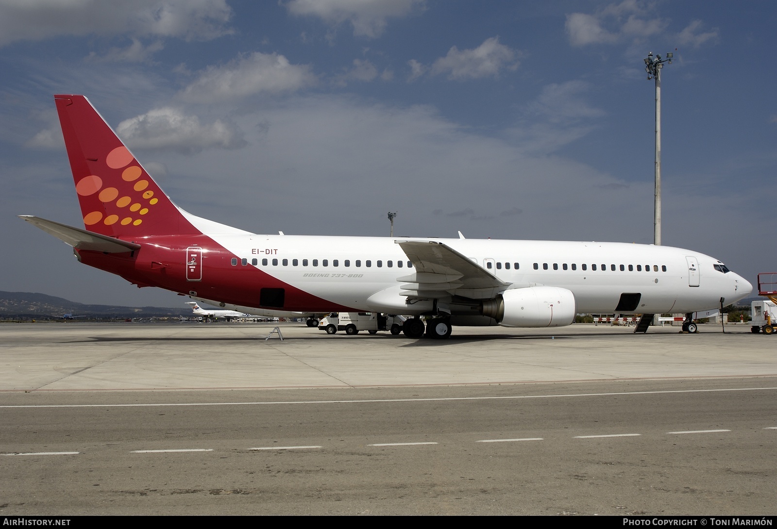 Aircraft Photo of EI-DIT | Boeing 737-86N | Futura International Airways | AirHistory.net #74459