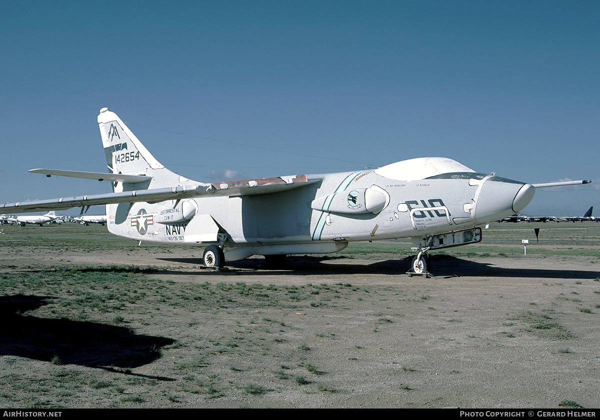 Aircraft Photo of 142654 | Douglas EKA-3B Skywarrior | USA - Navy | AirHistory.net #74599