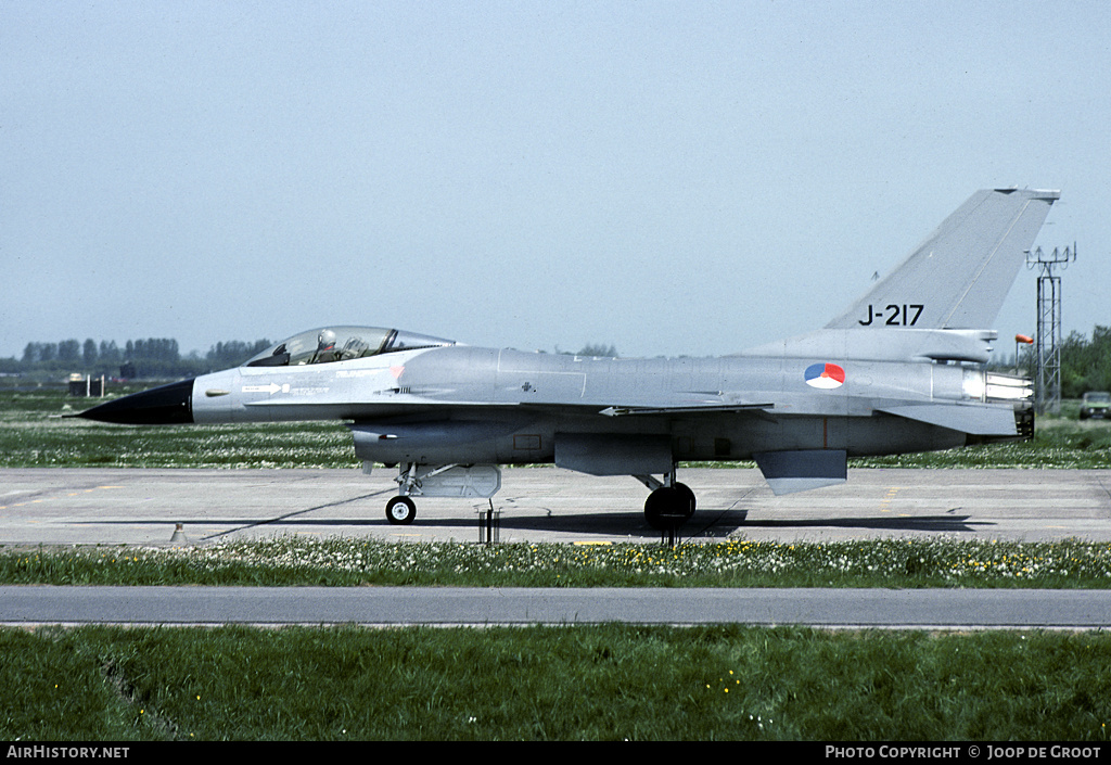 Aircraft Photo of J-217 | General Dynamics F-16A Fighting Falcon | Netherlands - Air Force | AirHistory.net #74754