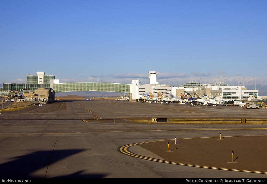 Airport photo of Denver - International (KDEN / DEN) in Colorado, United States | AirHistory.net #74793