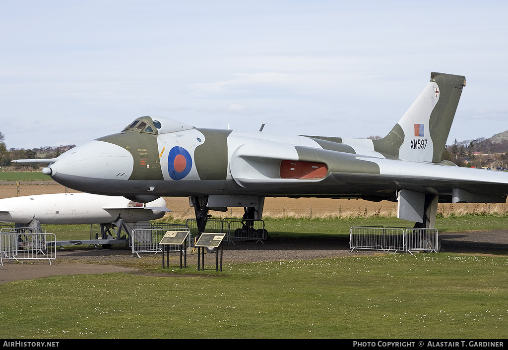 Aircraft Photo of XM597 | Avro 698 Vulcan B.2 | UK - Air Force | AirHistory.net #75118