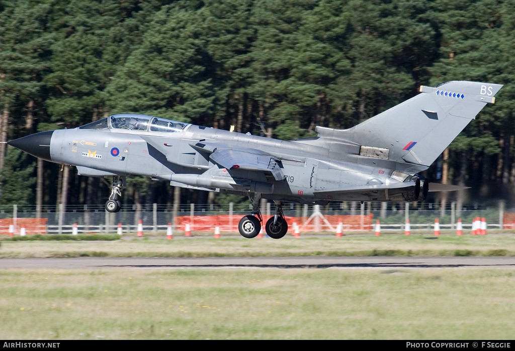 Aircraft Photo of ZD719 | Panavia Tornado GR4 | UK - Air Force | AirHistory.net #75172