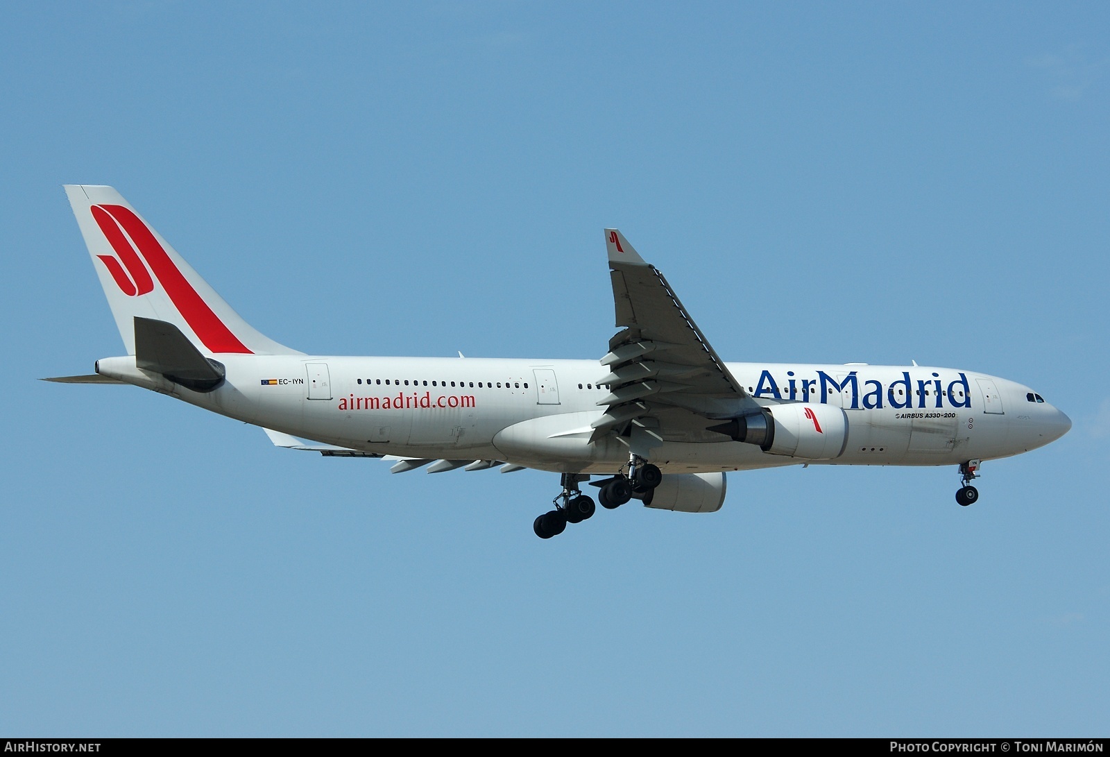 Aircraft Photo of EC-IYN | Airbus A330-202 | Air Madrid | AirHistory.net #75305