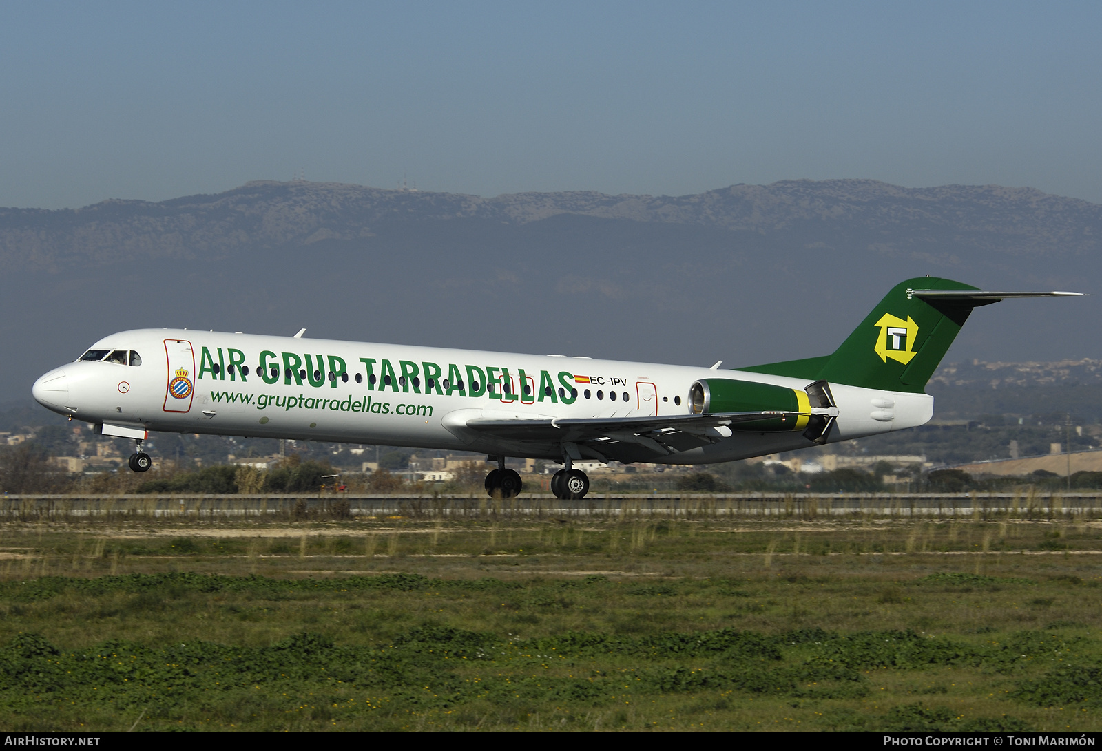 Aircraft Photo of EC-IPV | Fokker 100 (F28-0100) | Air Grup Tarradellas | AirHistory.net #75441