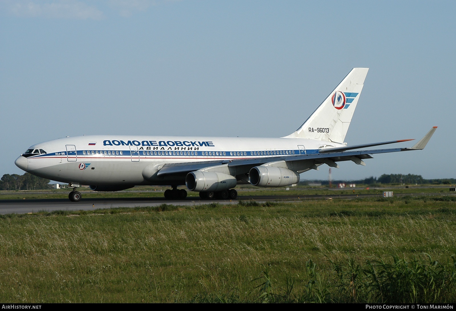 Aircraft Photo of RA-96013 | Ilyushin Il-96-300 | Domodedovo Airlines | AirHistory.net #75442