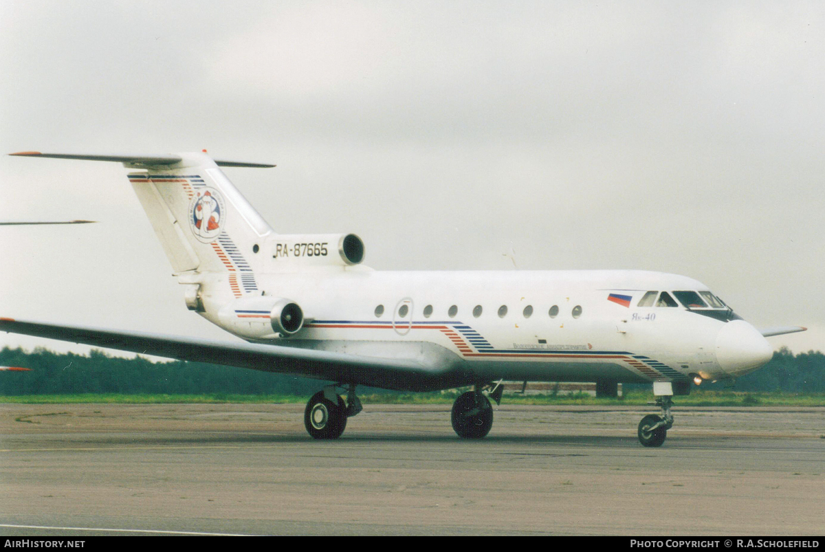 Aircraft Photo of RA-87665 | Yakovlev Yak-40 | Vologda Aviation Enterprise | AirHistory.net #75785