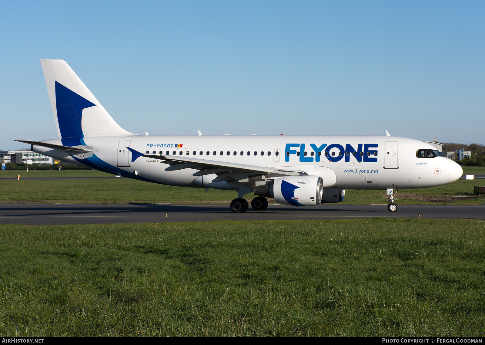Aircraft Photo of ER-00002 | Airbus A319-112 | FlyOne | AirHistory.net #75845