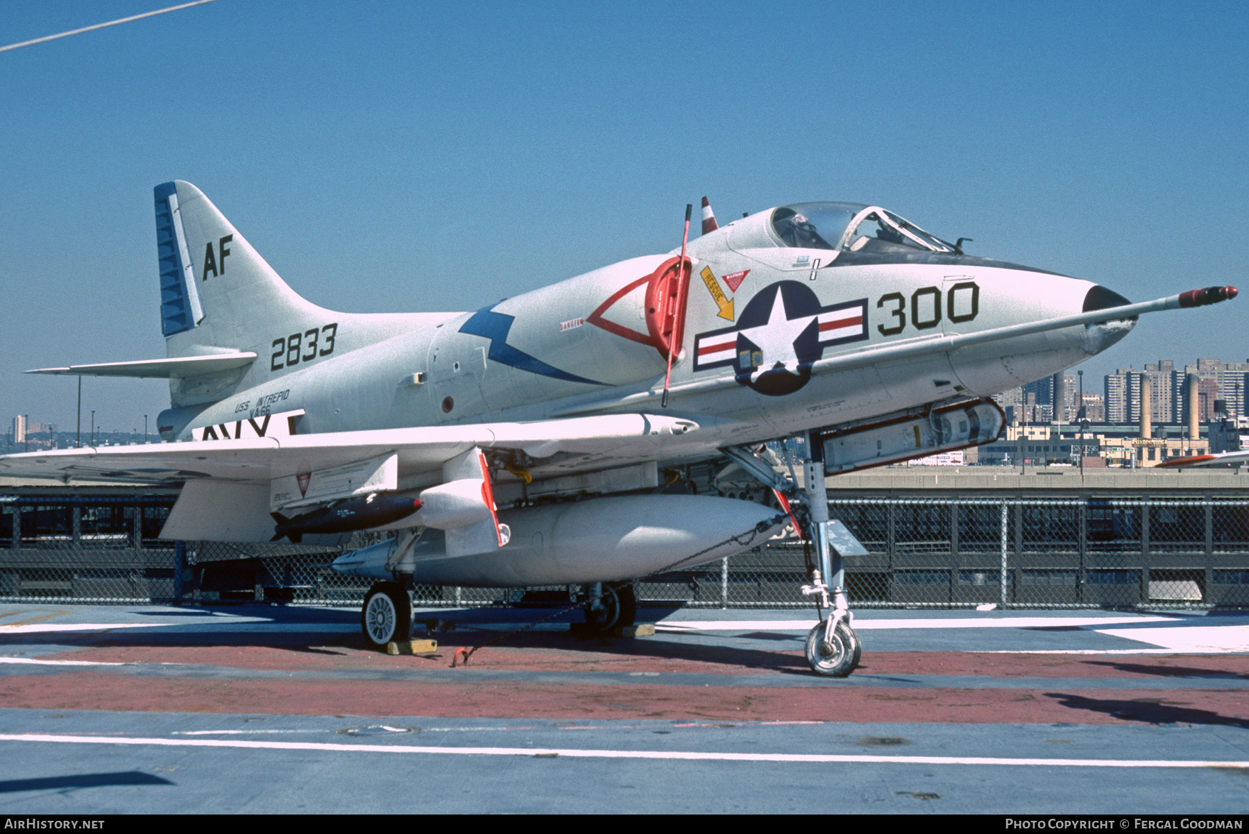Aircraft Photo of 142833 | Douglas A-4B Skyhawk (A4D-2) | USA - Navy | AirHistory.net #75899