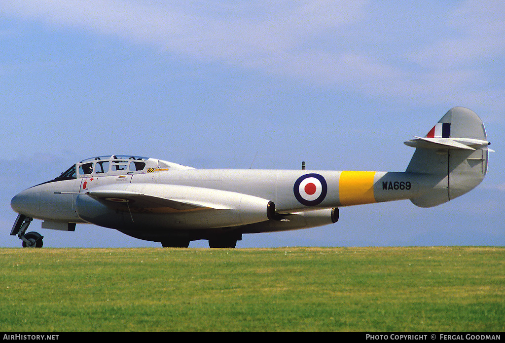 Aircraft Photo of WA669 | Gloster Meteor T7 | UK - Air Force | AirHistory.net #76277