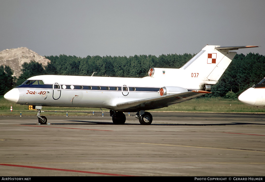 Aircraft Photo of 037 | Yakovlev Yak-40 | Poland - Air Force | AirHistory.net #76434