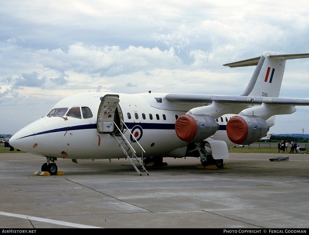 Aircraft Photo of ZD695 | British Aerospace BAe-146 CC.1 | UK - Air Force | AirHistory.net #76537