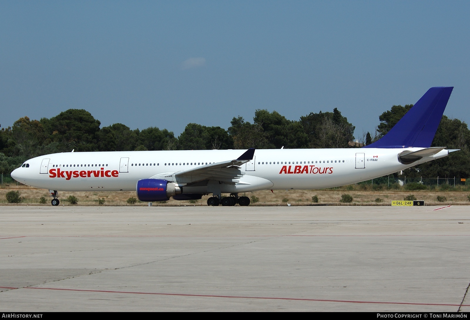 Aircraft Photo of C-FRAV | Airbus A330-322 | Skyservice Airlines | AirHistory.net #76724