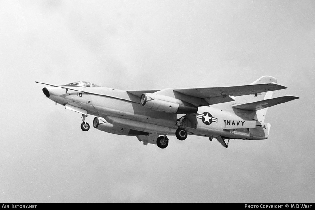 Aircraft Photo of 144852 | Douglas EA-3B Skywarrior | USA - Navy | AirHistory.net #76744