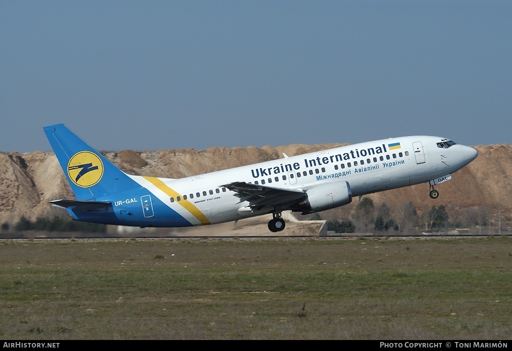 Aircraft Photo of UR-GAL | Boeing 737-341 | Ukraine International Airlines | AirHistory.net #76753