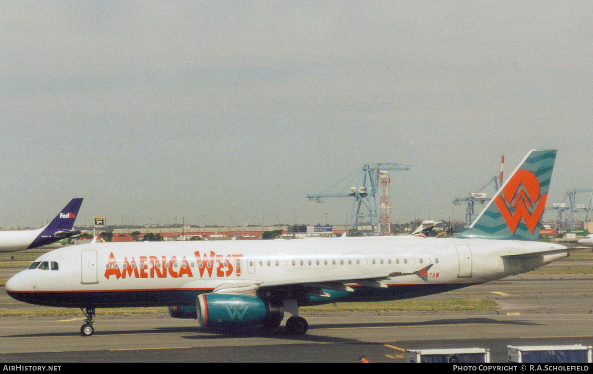 Aircraft Photo of N647AW | Airbus A320-232 | America West Airlines | AirHistory.net #76922