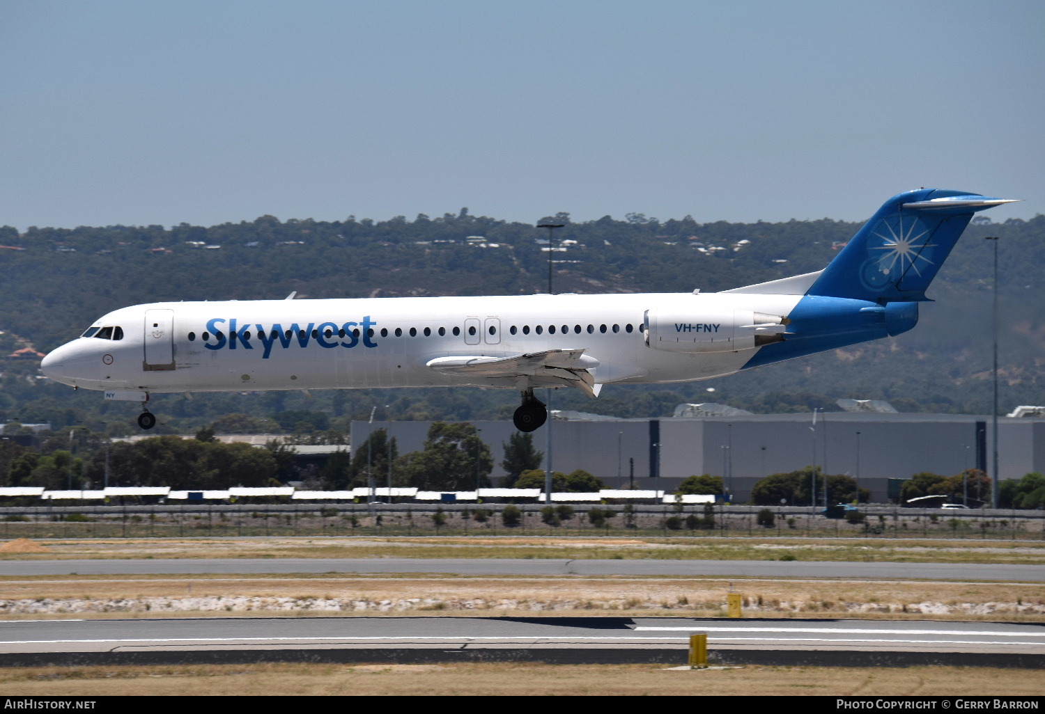 Aircraft Photo of VH-FNY | Fokker 100 (F28-0100) | Skywest Airlines | AirHistory.net #77015