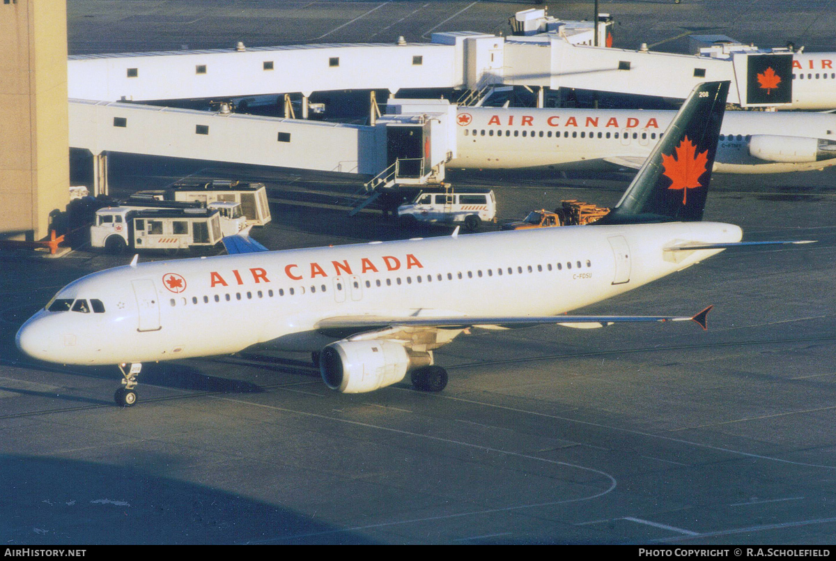 Aircraft Photo of C-FDSU | Airbus A320-211 | Air Canada | AirHistory.net #77019