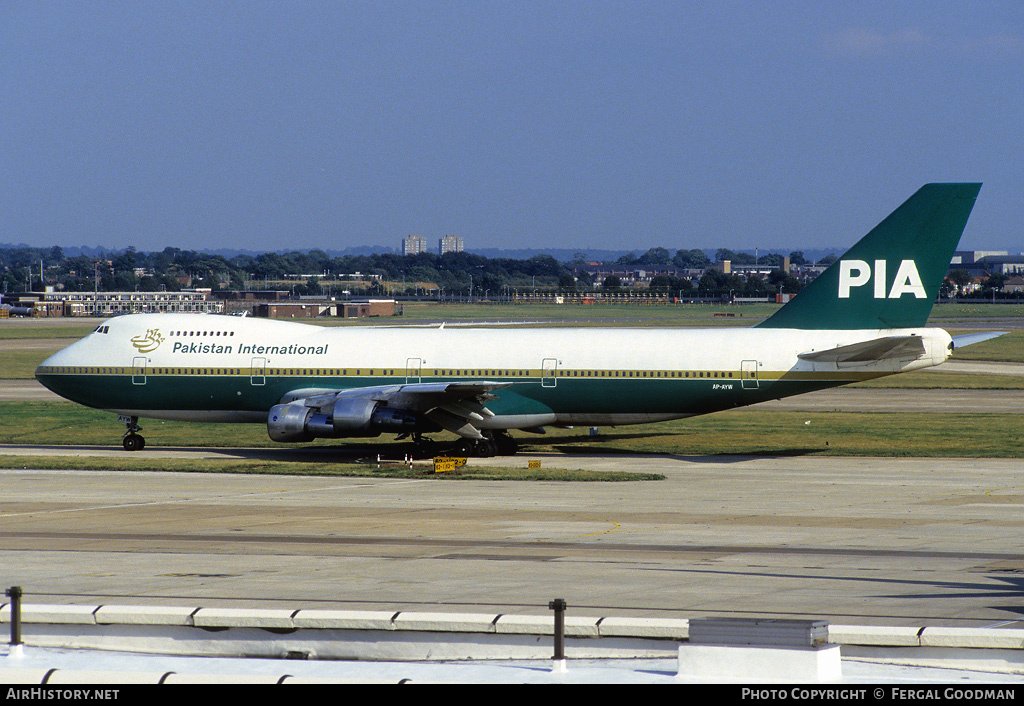 Aircraft Photo of AP-AYW | Boeing 747-282B | Pakistan International Airlines - PIA | AirHistory.net #77053
