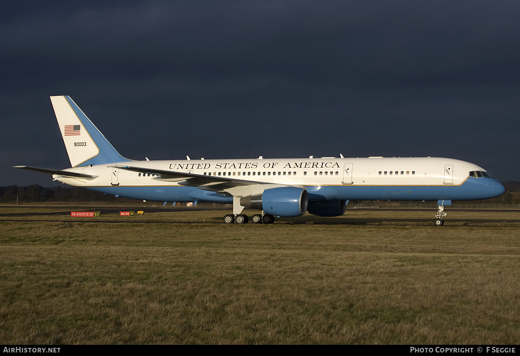 Aircraft Photo of 99-0003 / 90003 | Boeing C-32A (757-200) | USA - Air Force | AirHistory.net #77227