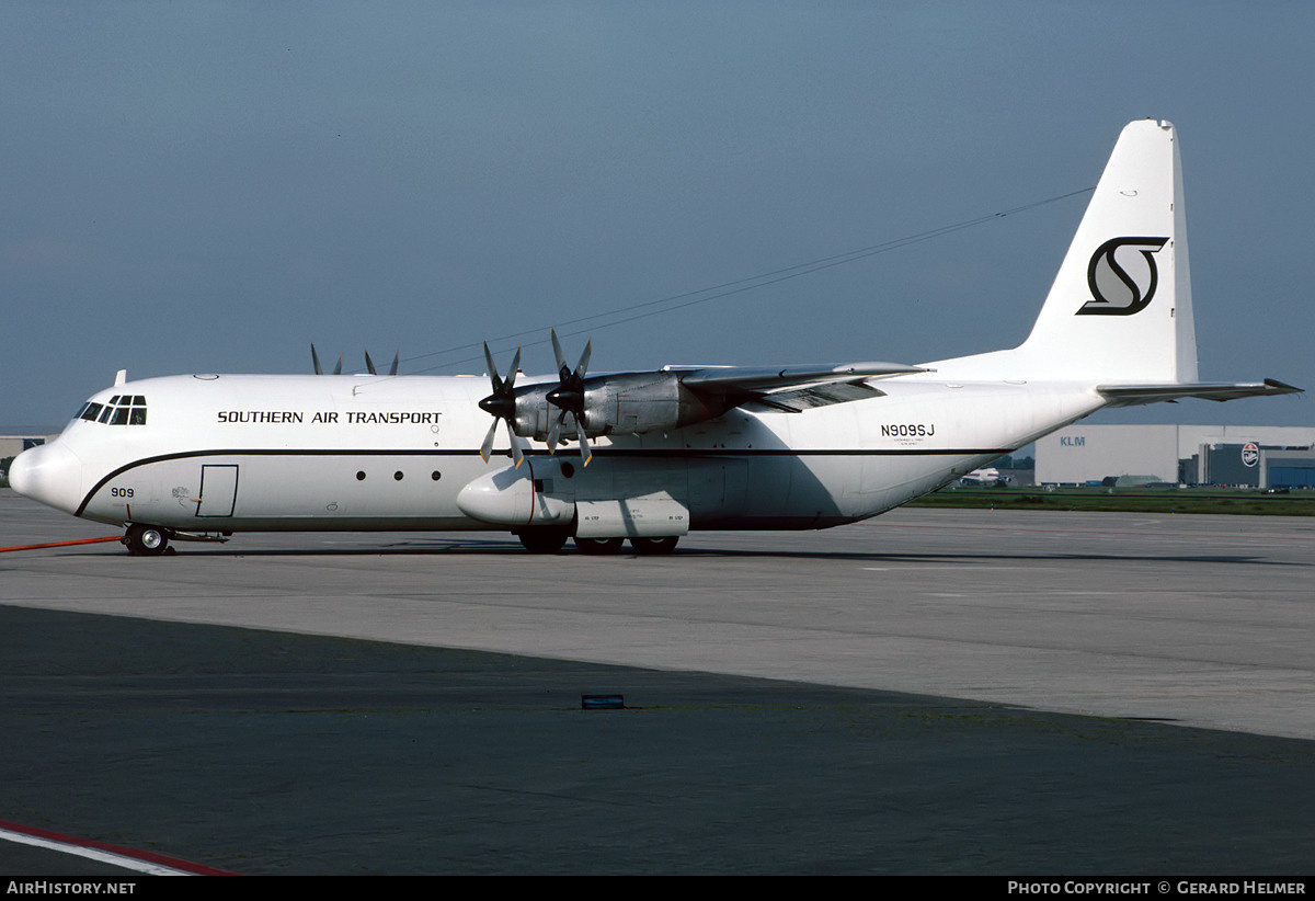 Aircraft Photo of N909SJ | Lockheed L-100 Hercules (382B) | Southern Air Transport | AirHistory.net #77268