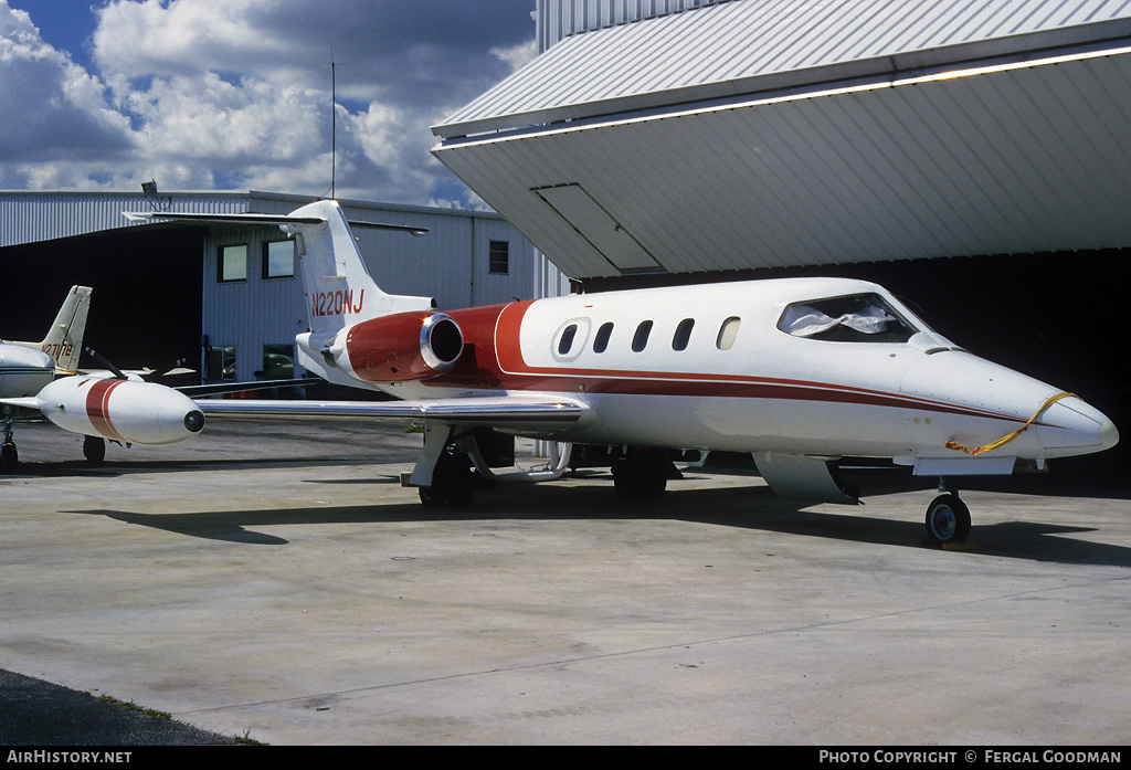 Aircraft Photo of N220NJ | Gates Learjet 25D/XR | AirHistory.net #77522