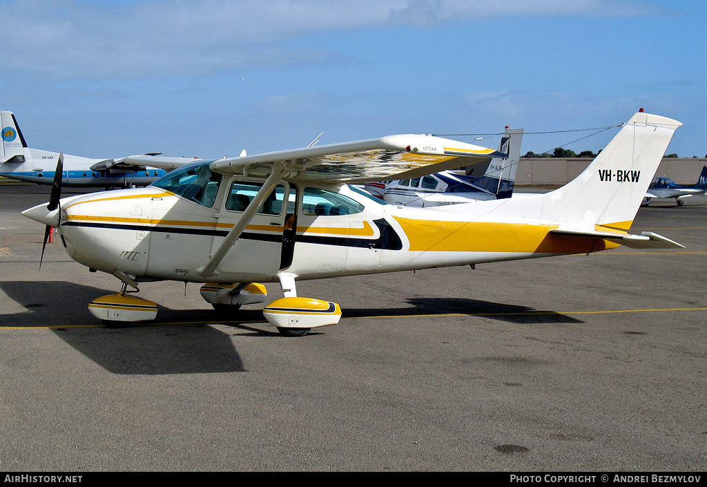 Aircraft Photo of VH-BKW | Cessna 182Q Skylane | AirHistory.net #77615