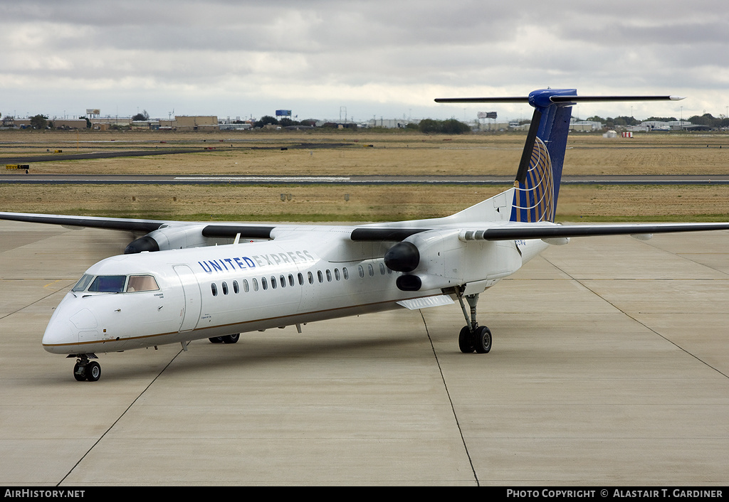 Aircraft Photo of N188WQ | Bombardier DHC-8-402 Dash 8 | United Express | AirHistory.net #77634