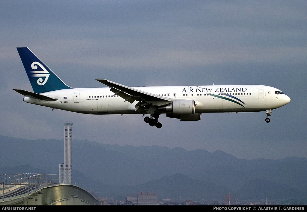 Aircraft Photo of ZK-NCH | Boeing 767-319/ER | Air New Zealand | AirHistory.net #77664