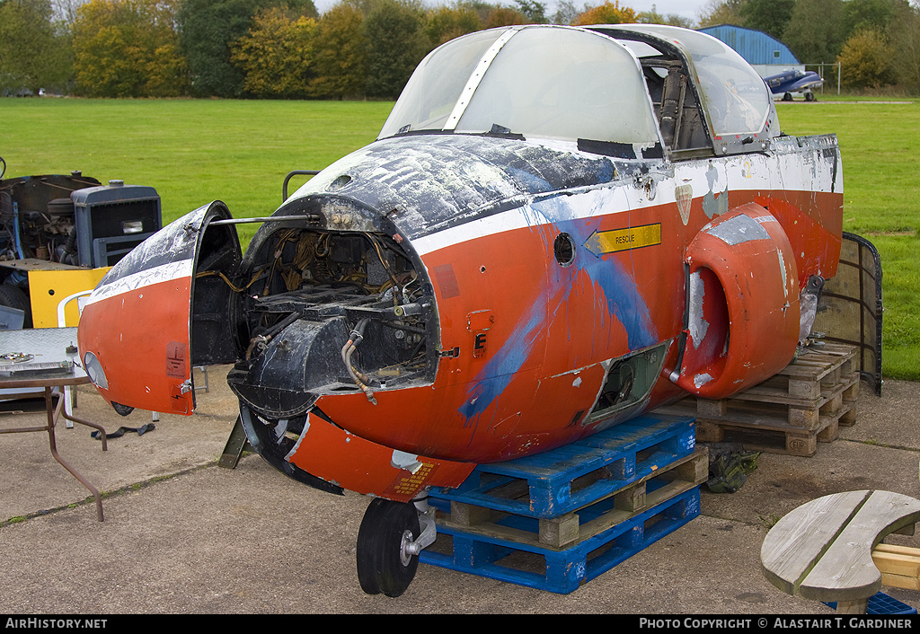 Aircraft Photo of XM404 | Hunting P.84 Jet Provost T3 | UK - Air Force | AirHistory.net #77695