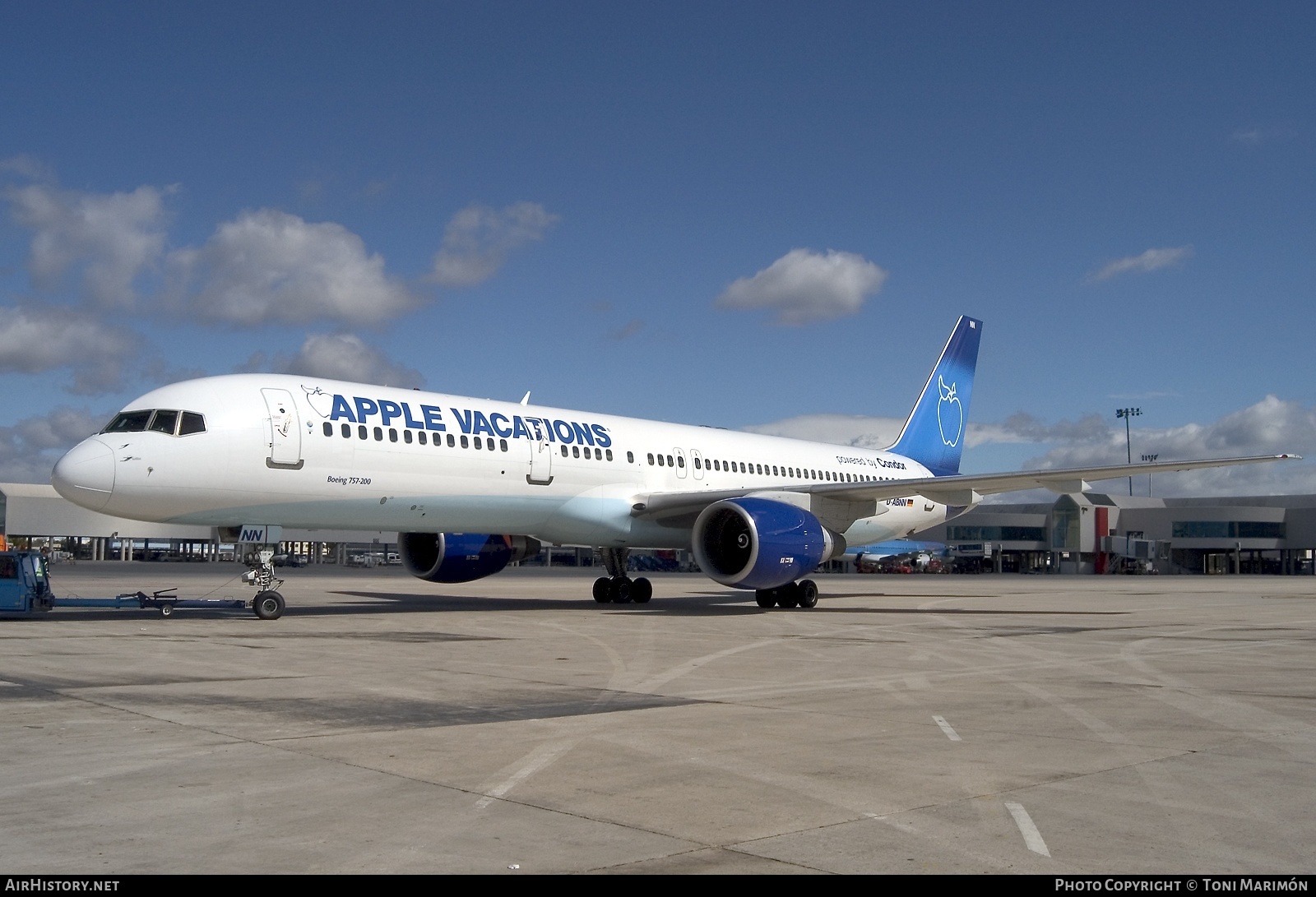 Aircraft Photo of D-ABNN | Boeing 757-230 | Apple Vacations | AirHistory.net #77797