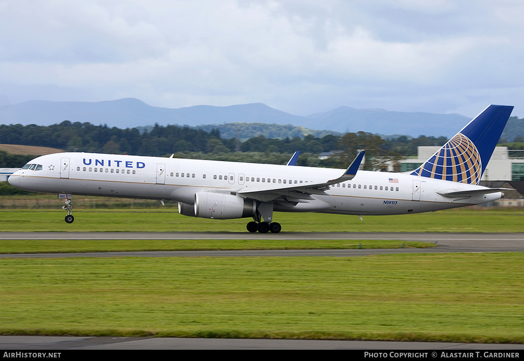 Aircraft Photo of N19117 | Boeing 757-224 | United Airlines | AirHistory.net #77803