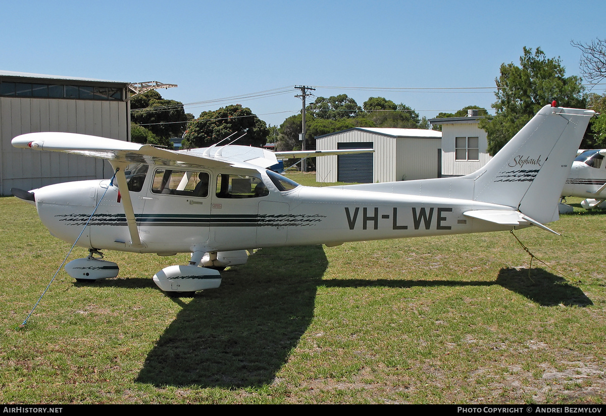 Aircraft Photo of VH-LWE | Cessna 172R Skyhawk | AirHistory.net #77831